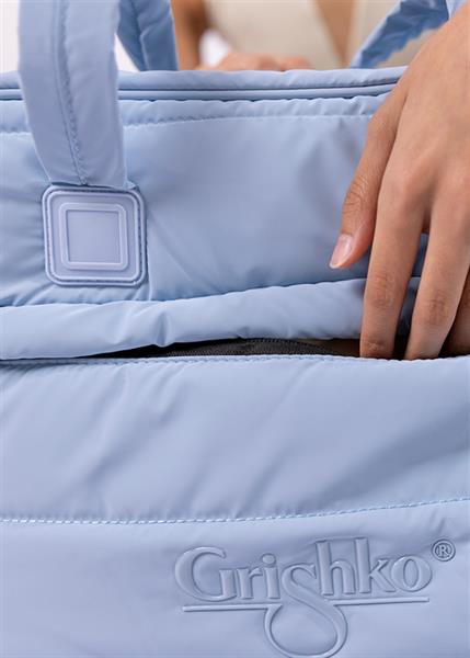BC001_lblue_4.jpg