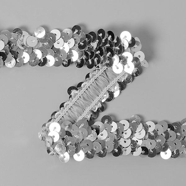 Pailletten und Kostümschmuck